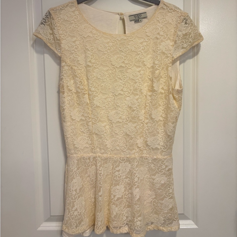 GUESS Cream/Champagne Floral Lace Peplum Top